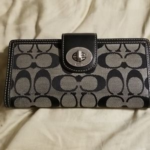 Coach wallet